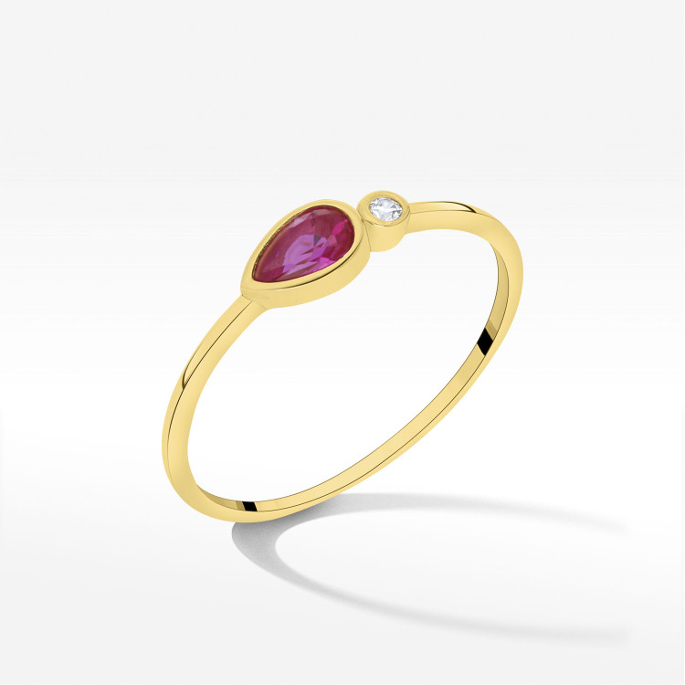 Pierścionek ze złota z różową cyrkonią