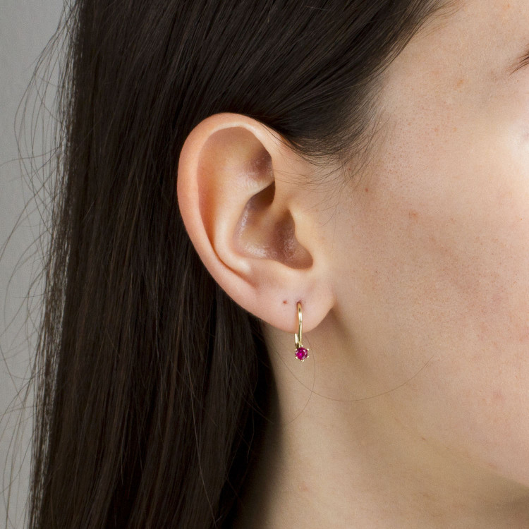 Kolczyki ze złota z różową cyrkonią