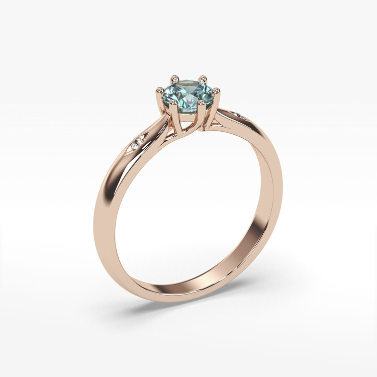 Złoty pierścionek z topazem