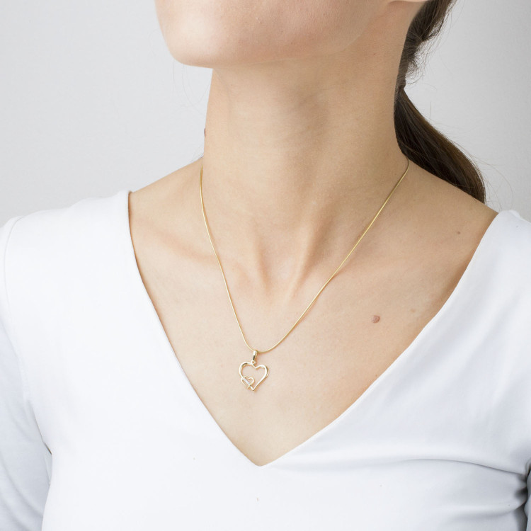 Zawieszka ze serduszko z diamentami