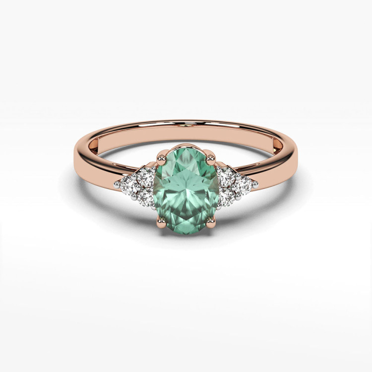 Pierścionek ze złota ze szmaragdem i diamentami