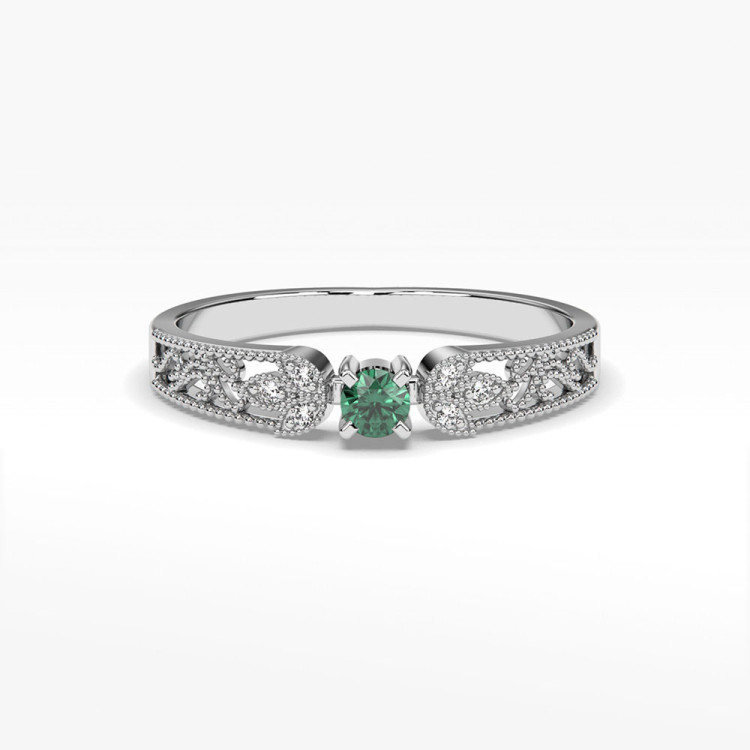 Pierścionek z diamentami i szmaragdem