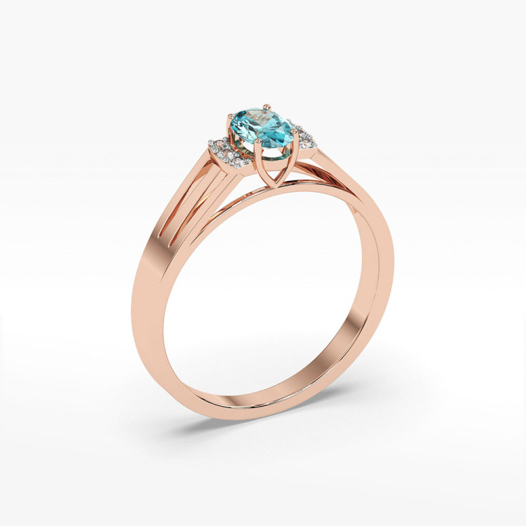 Złoty pierścionek z topazem