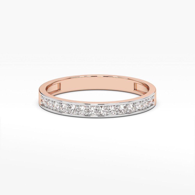 Pierścionek z wieloma diamentami