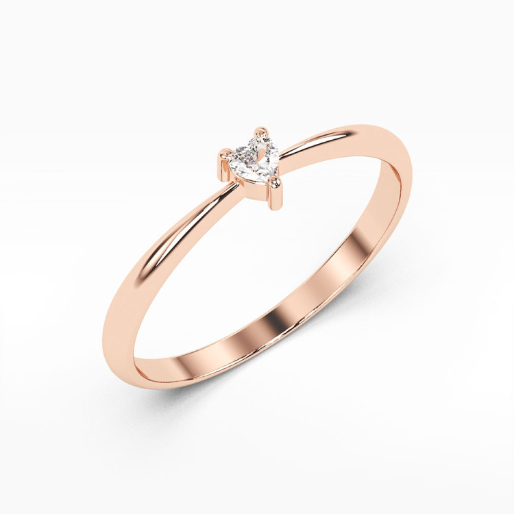 Pierścionek z diamentem w kształcie serca