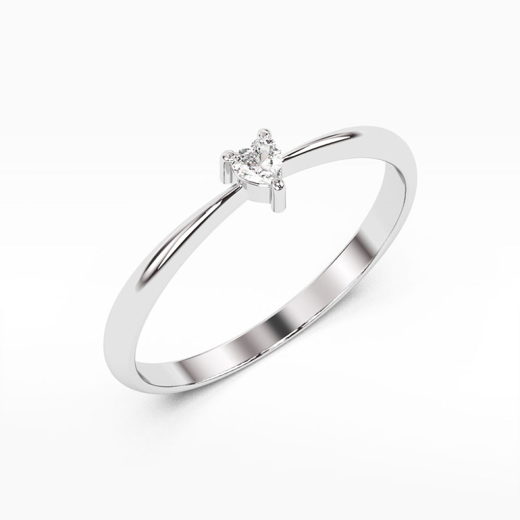 Pierścionek z diamentem w kształcie serca