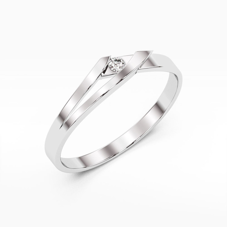 Pierścionek z diamentem