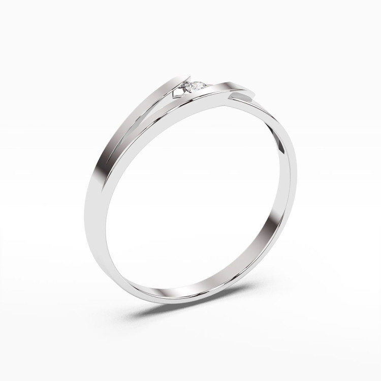 Pierścionek z diamentem