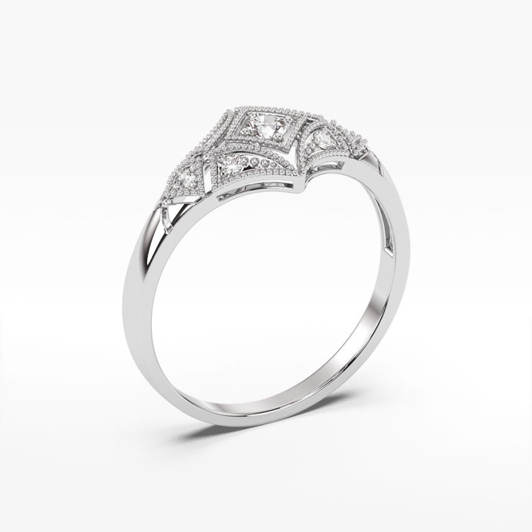 Złoty pierścionek z diamentami