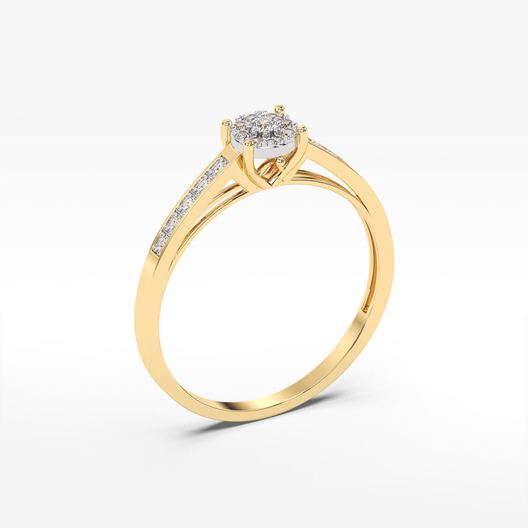 Złoty pierścionek z diamentami