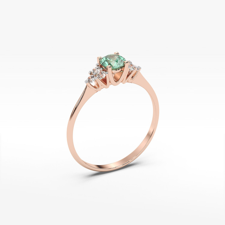 Pierścionek ze szmaragdem i diamentami