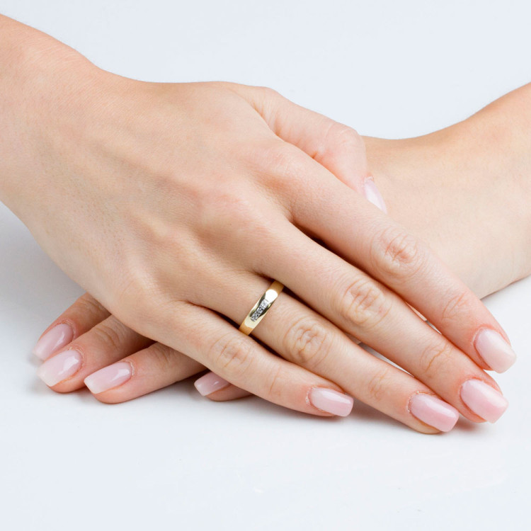 Pierścionek z diamentami