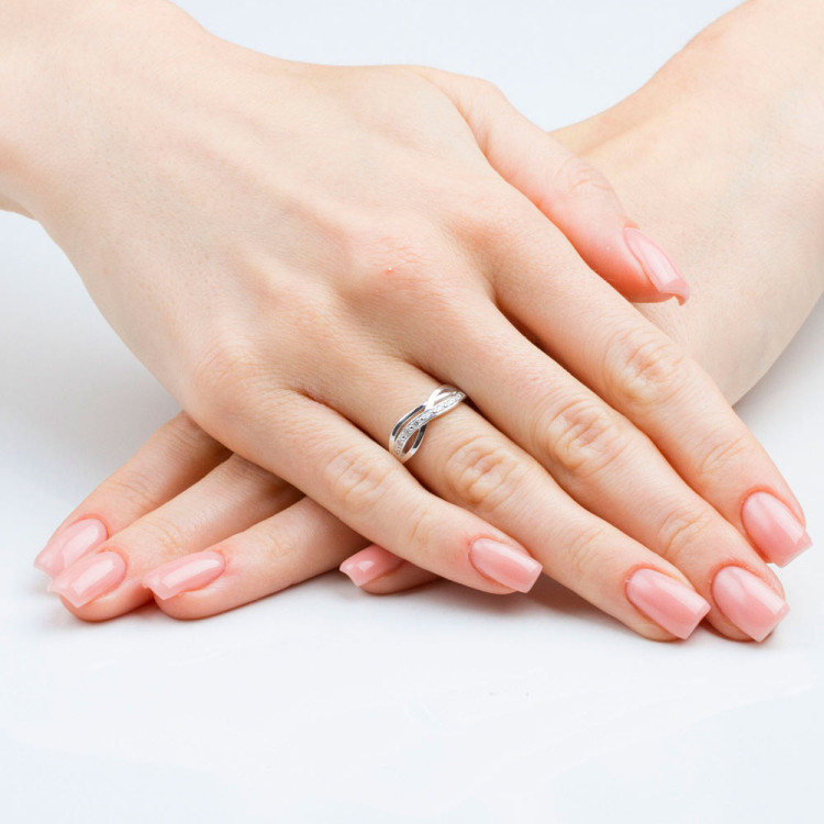 Pierścionek z diamentami