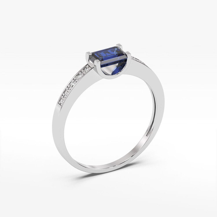 Pierścionek z prostokątnym szafirem