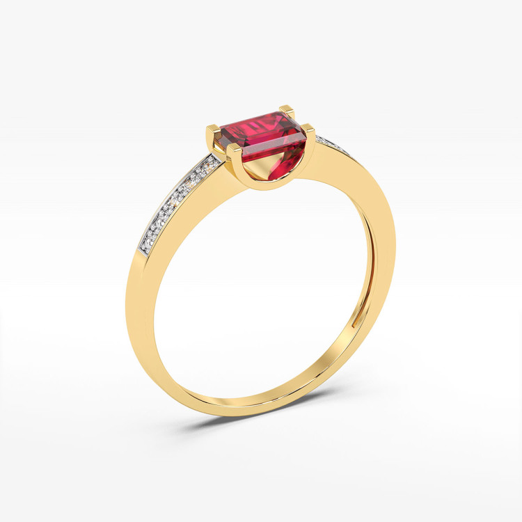 Pierścionek z prostokątnym rubinem