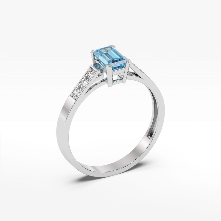 Złoty pierścionek z topazem