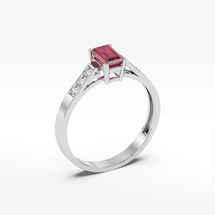 Pierścionek ze złota z rubinem i diamentami