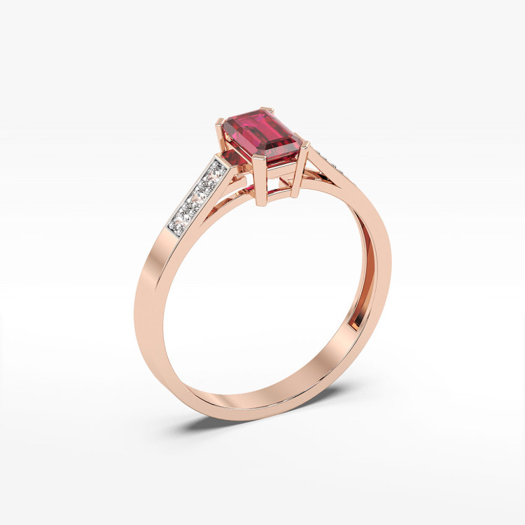 Pierścionek ze złota z rubinem i diamentami