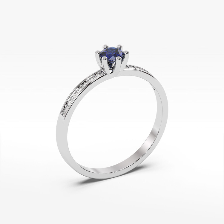 Pierścionek z szafirem i diamentami