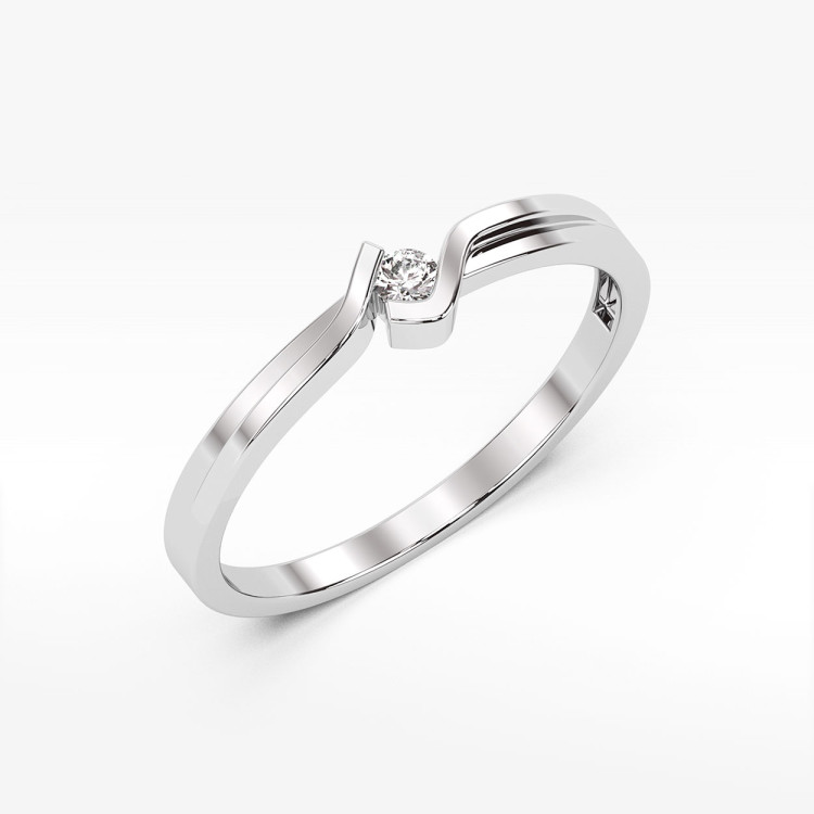 Pierścionek zaręczynowy z diamentem