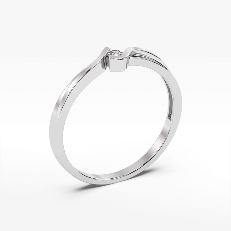 Pierścionek zaręczynowy z diamentem