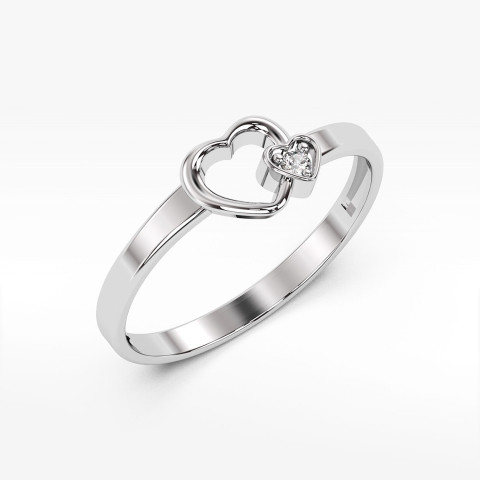 Złoty pierścionek z motywem serca i diamentem