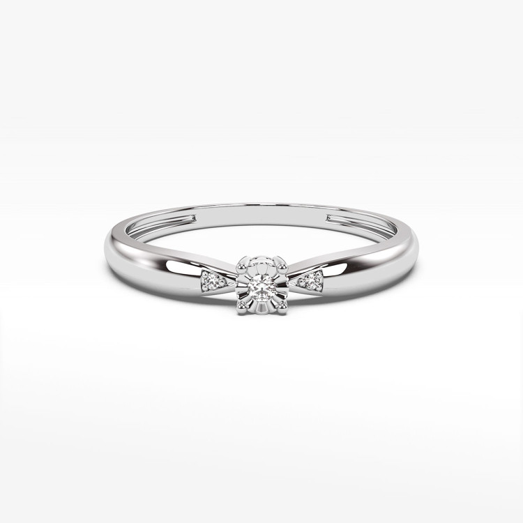 Pierścionek z diamentami