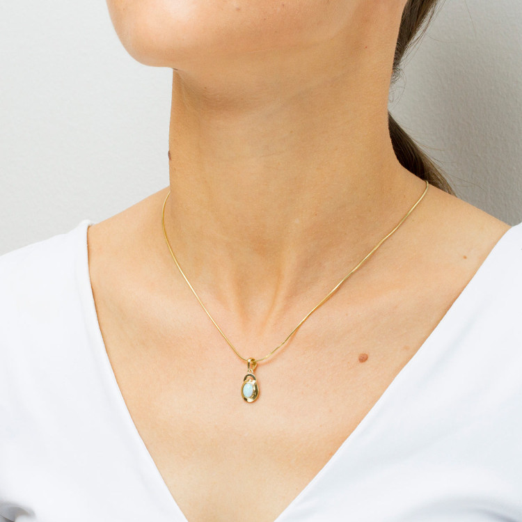 Zawieszka ze złota z opalem