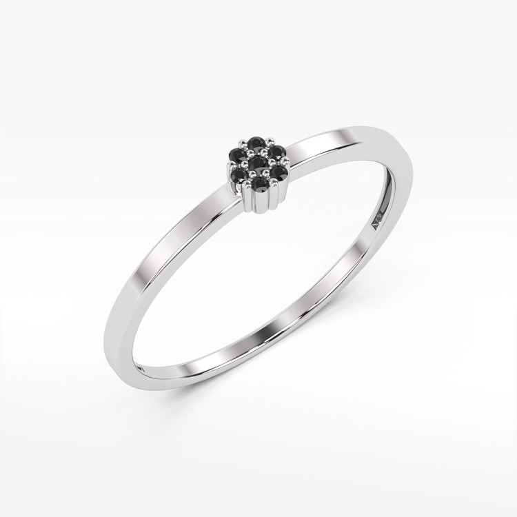 Pierścionek z czarnymi diamentami