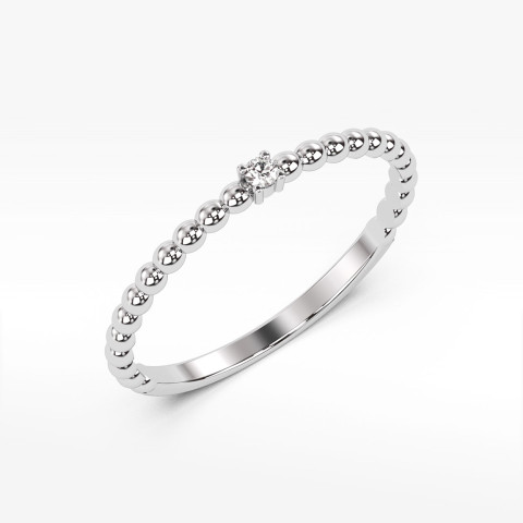 Pierścionek z diamentem z białego złota