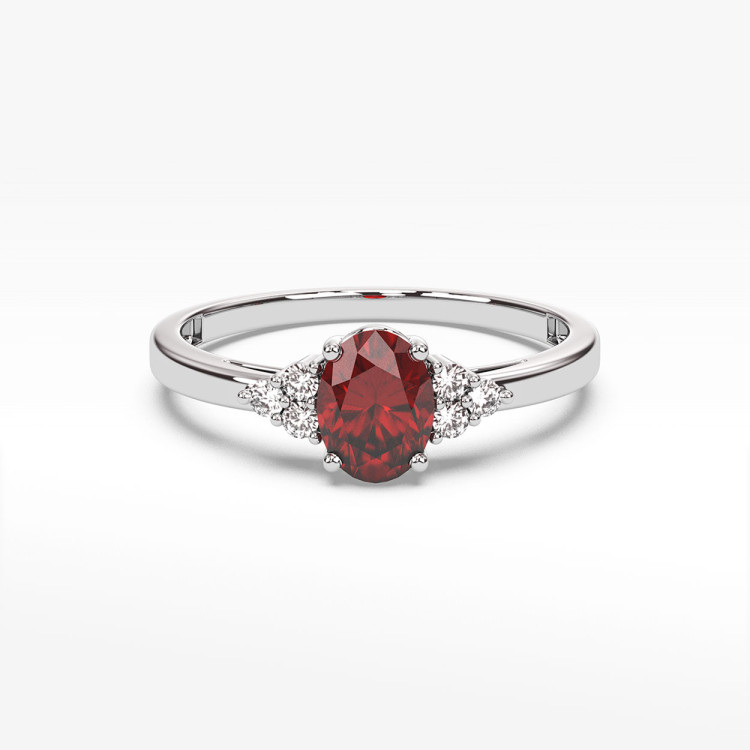 Pierścionek z rubinem i diamentami