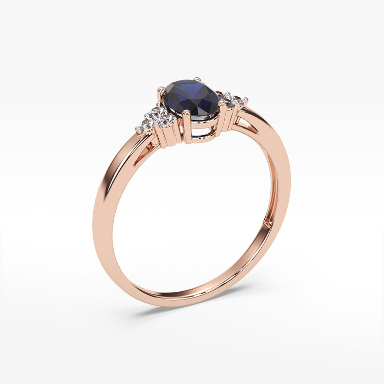 Pierścionek z szafirem i diamentami