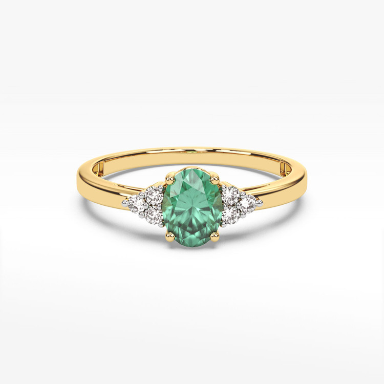 Pierścionek ze szmaragdem i diamentami