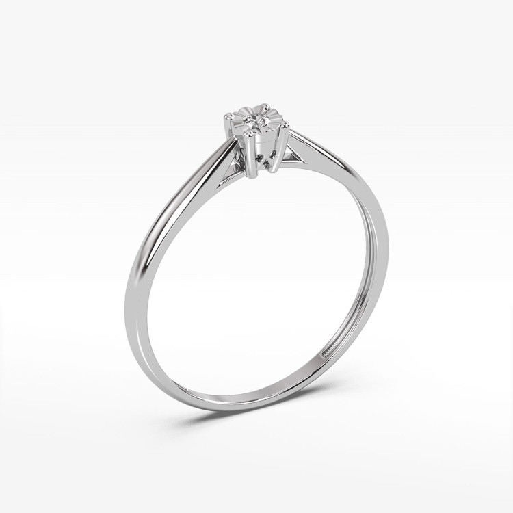 Pierścionek z jednym diamentem