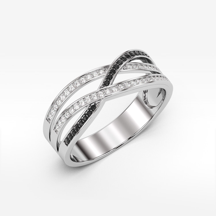 Pierścionek z czarnymi diamentami