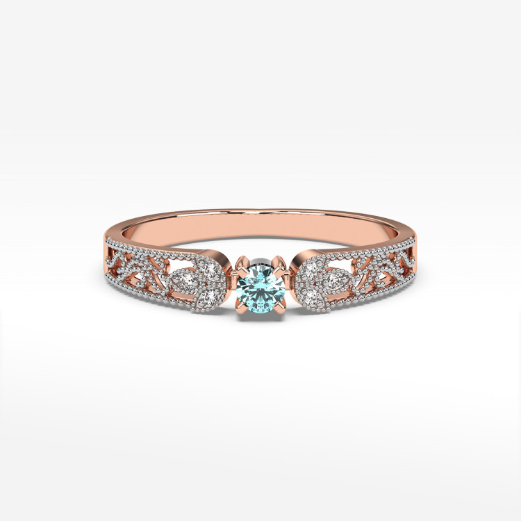 Pierścionek z diamentami i topazem