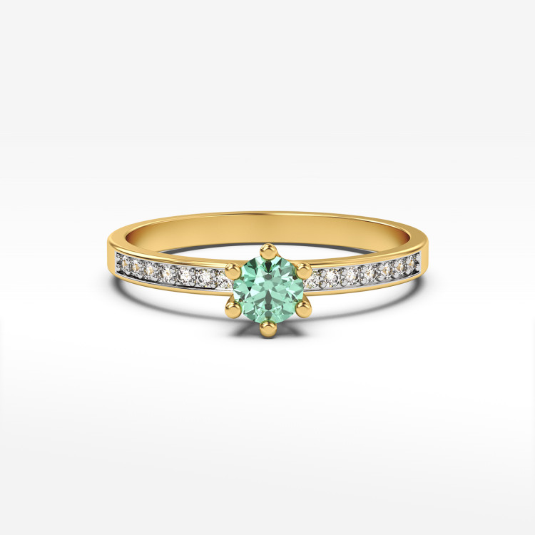 Pierścionek z szmaragdem i diamentami