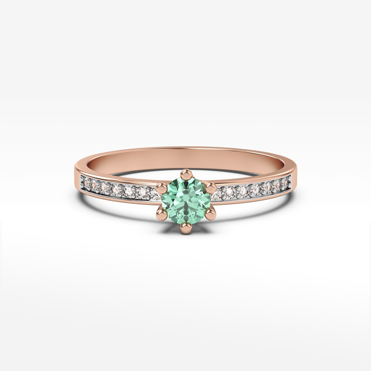 Pierścionek z szmaragdem i diamentami