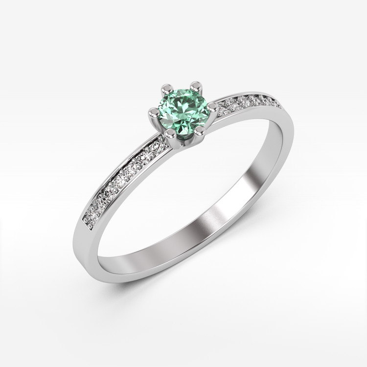 Pierścionek z szmaragdem i diamentami