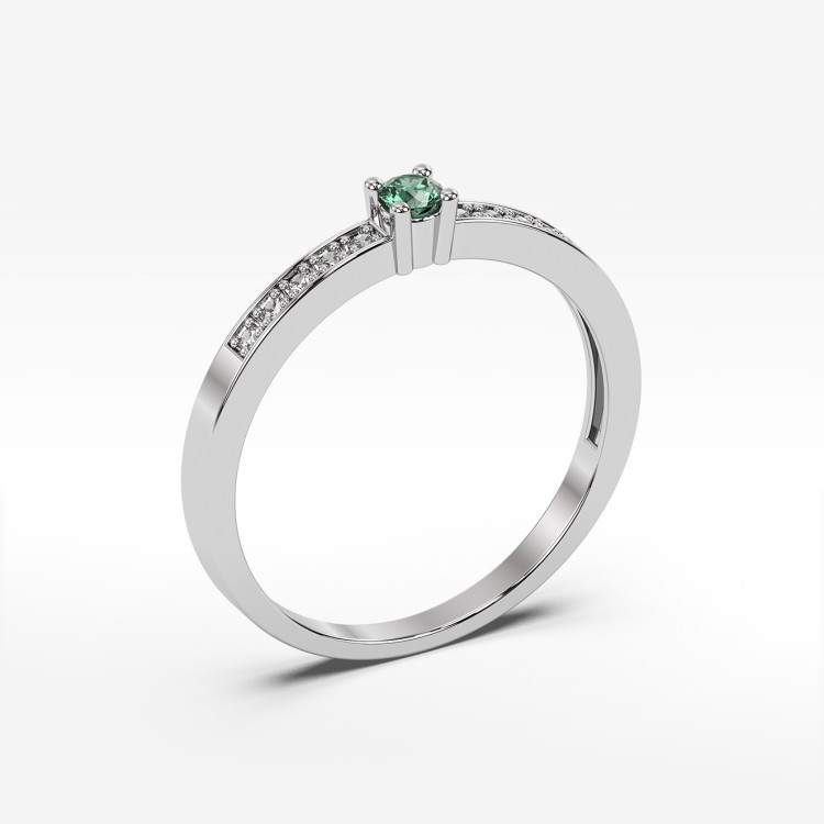 Pierścionek ze szmaragdem i diamentami