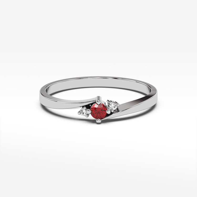 Pierścionek ze złota z rubinem i diamentami