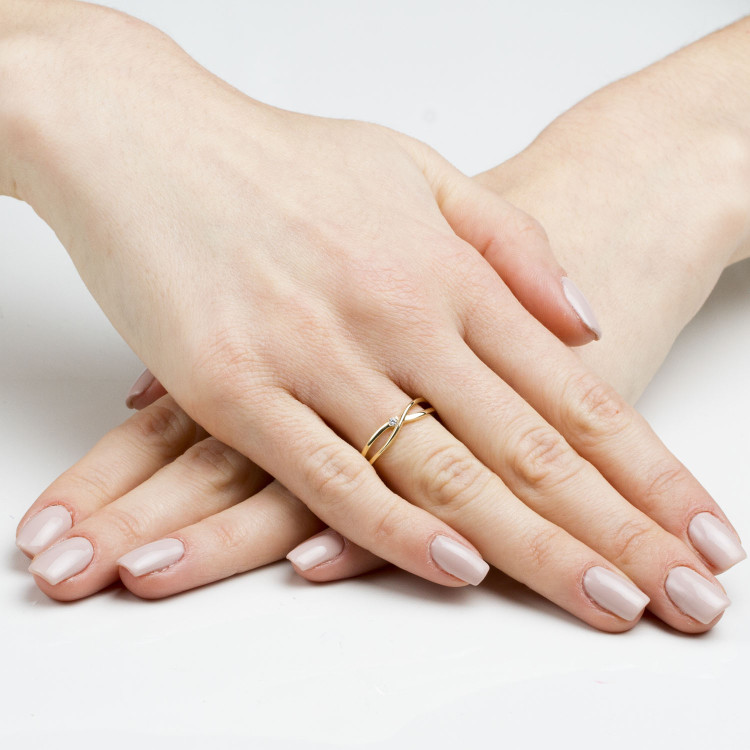 Pierścionek ze złota z cyrkonią