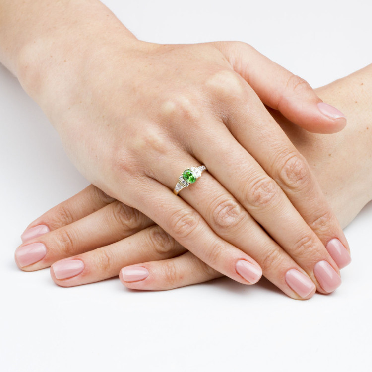 Pierścionek ze złota z zieloną cyrkonią