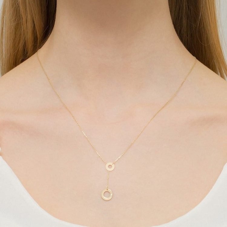 Celebrytka z białego złota z diamentami