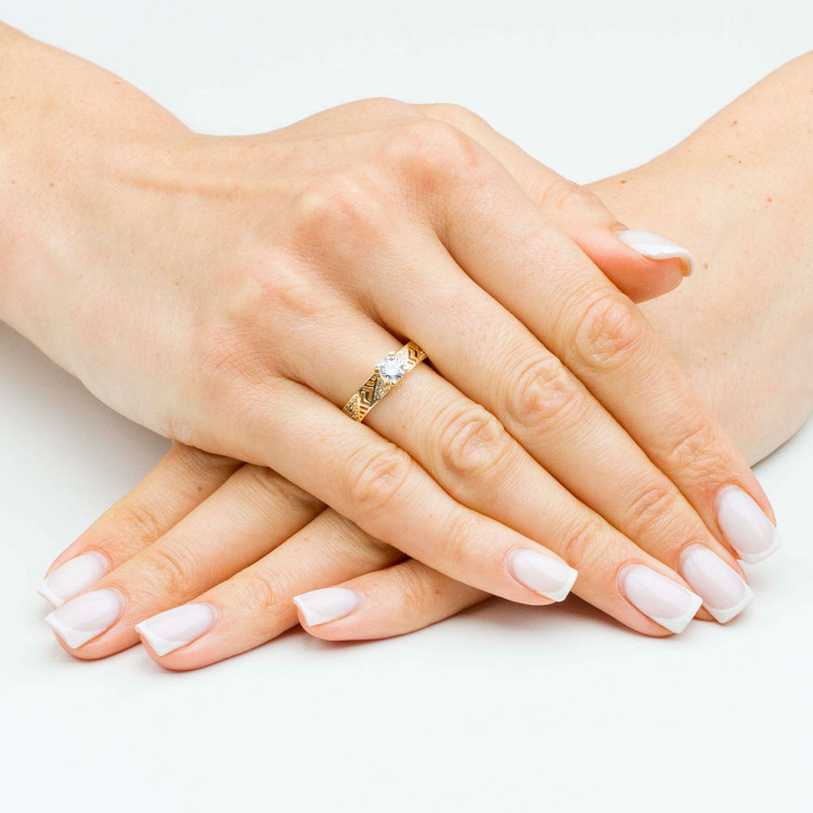 Pierścionek ze złota z cyrkoniami