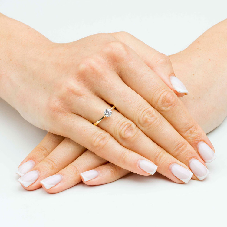 Pierścionek ze złota z cyrkonią