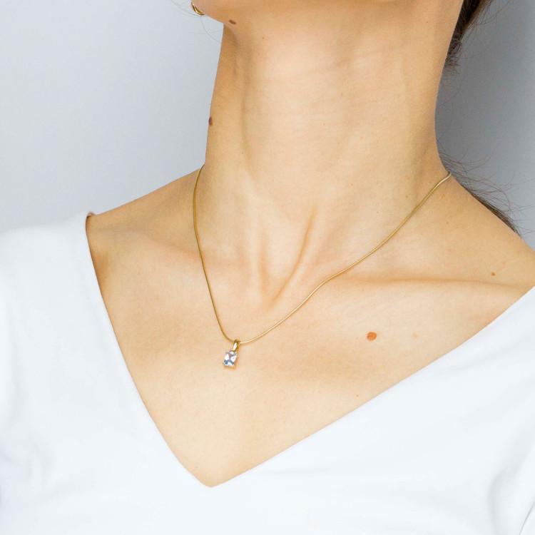 Zawieszka ze złota z niebieską cyrkonią