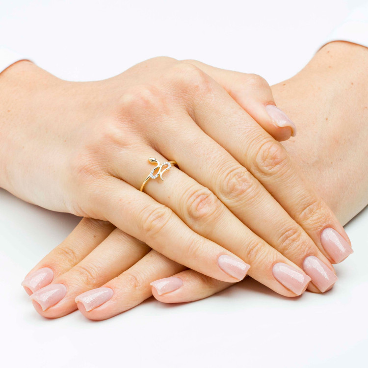 Pierścionek ze złota wąż z białymi cyrkoniami