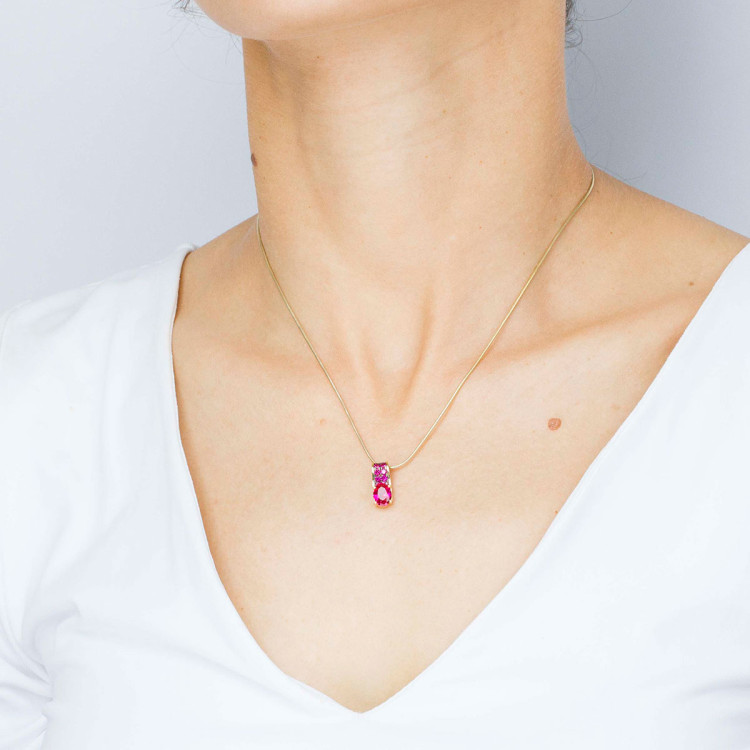 Zawieszka ze złota z czerwonymi cyrkoniami