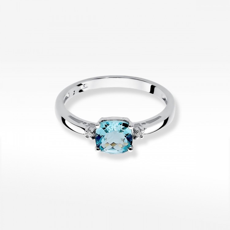 Pierścionek zaręczynowy z topazem
